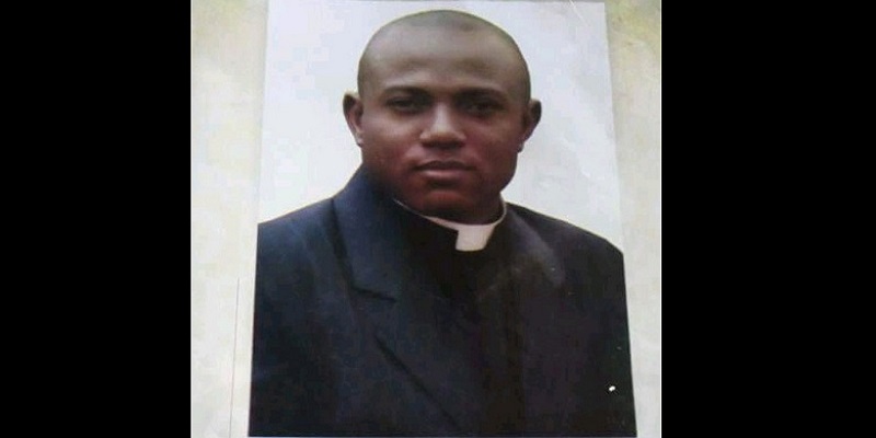 Nigéria : Un prêtre meurt…