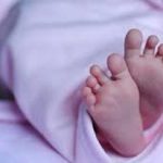 Cameroun : A 62 ans, une femme donne naissance à un bébé.