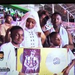 Sidiki Diabaté offre son disque de platine à DJ Arafat