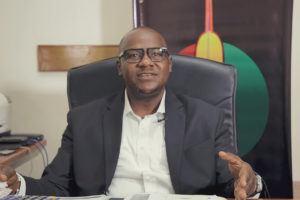 People: Jah press a perdu son père