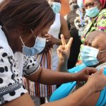 Vaccination contre la COVID-19 : le ministre de la Santé donne le ton