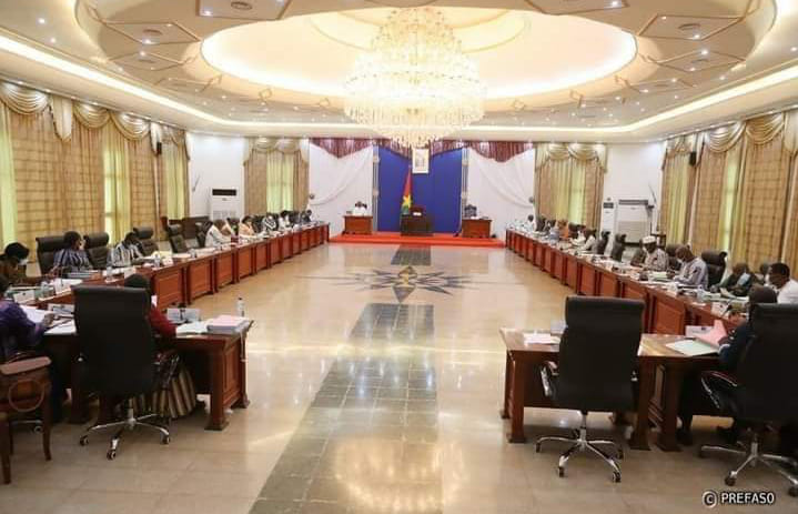 CONSEIL DES MINISTRES : L’ETAT D’URGENCE PROROGE JUSQU’EN 2022 !